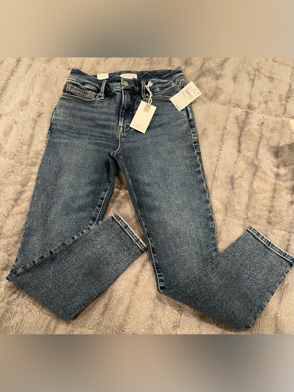 Good American Good Legs Crop